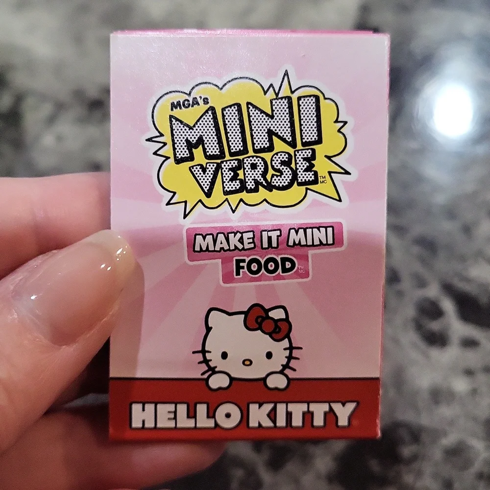 Miniverse Make It Mini Food Hello Kitty Bento Box